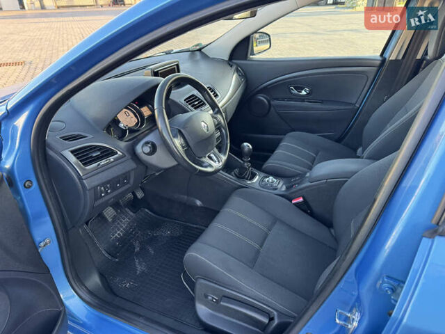 Синій Рено Меган, об'ємом двигуна 1.5 л та пробігом 209 тис. км за 10300 $, фото 21 на Automoto.ua