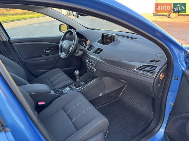 Синій Рено Меган, об'ємом двигуна 1.5 л та пробігом 209 тис. км за 10300 $, фото 27 на Automoto.ua