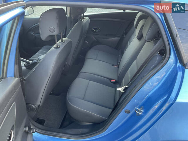 Синій Рено Меган, об'ємом двигуна 1.6 л та пробігом 207 тис. км за 8700 $, фото 27 на Automoto.ua