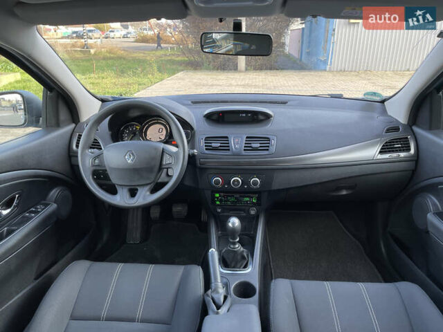 Синій Рено Меган, об'ємом двигуна 1.6 л та пробігом 207 тис. км за 8700 $, фото 39 на Automoto.ua