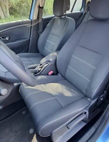 Синий Рено Меган, объемом двигателя 1.6 л и пробегом 207 тыс. км за 8500 $, фото 13 на Automoto.ua