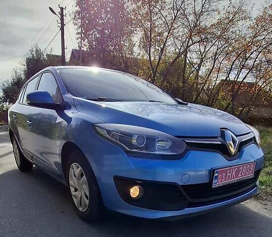 Синий Рено Меган, объемом двигателя 1.6 л и пробегом 207 тыс. км за 8500 $, фото 1 на Automoto.ua