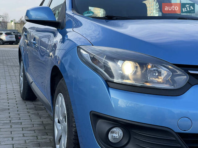 Синій Рено Меган, об'ємом двигуна 1.6 л та пробігом 207 тис. км за 8700 $, фото 17 на Automoto.ua