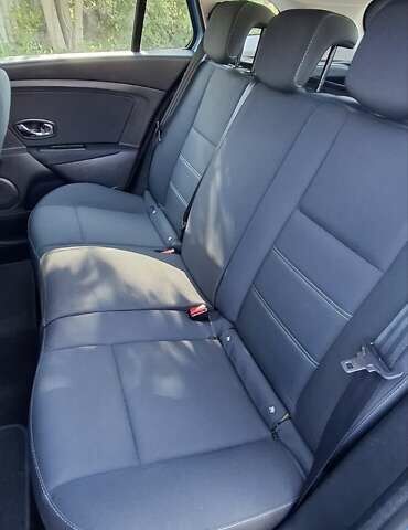 Синий Рено Меган, объемом двигателя 1.6 л и пробегом 207 тыс. км за 8500 $, фото 14 на Automoto.ua