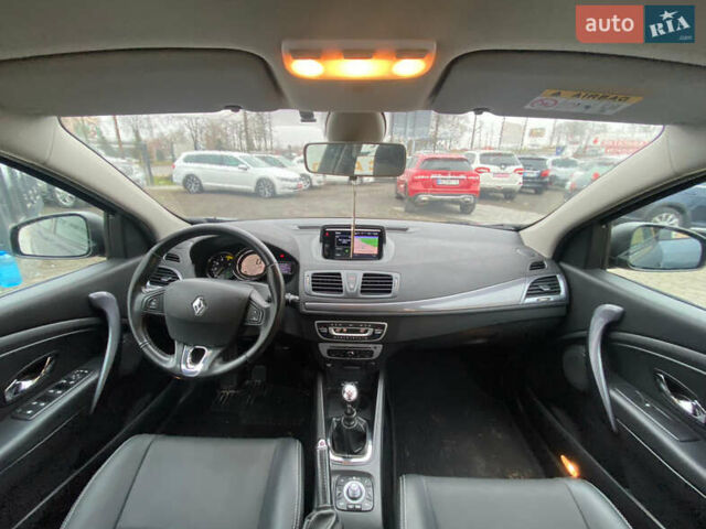 Синий Рено Меган, объемом двигателя 1.5 л и пробегом 153 тыс. км за 9600 $, фото 11 на Automoto.ua