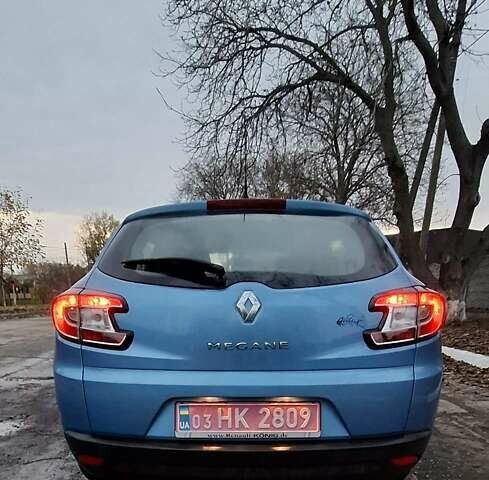 Синий Рено Меган, объемом двигателя 1.6 л и пробегом 207 тыс. км за 8500 $, фото 7 на Automoto.ua