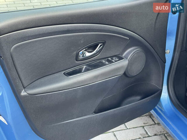 Синій Рено Меган, об'ємом двигуна 1.6 л та пробігом 207 тис. км за 8700 $, фото 21 на Automoto.ua