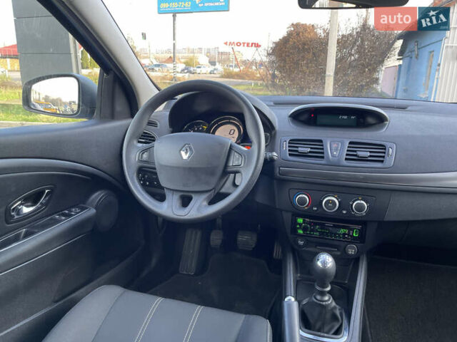 Синій Рено Меган, об'ємом двигуна 1.6 л та пробігом 207 тис. км за 8700 $, фото 40 на Automoto.ua