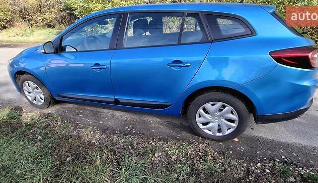 Синий Рено Меган, объемом двигателя 1.6 л и пробегом 207 тыс. км за 8500 $, фото 4 на Automoto.ua