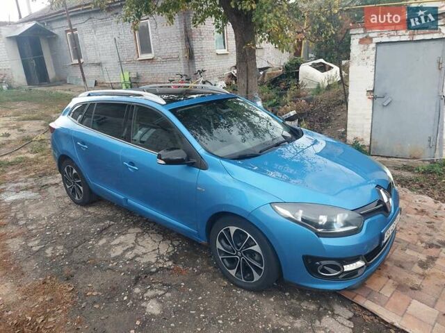 Синий Рено Меган, объемом двигателя 1.5 л и пробегом 279 тыс. км за 9000 $, фото 2 на Automoto.ua