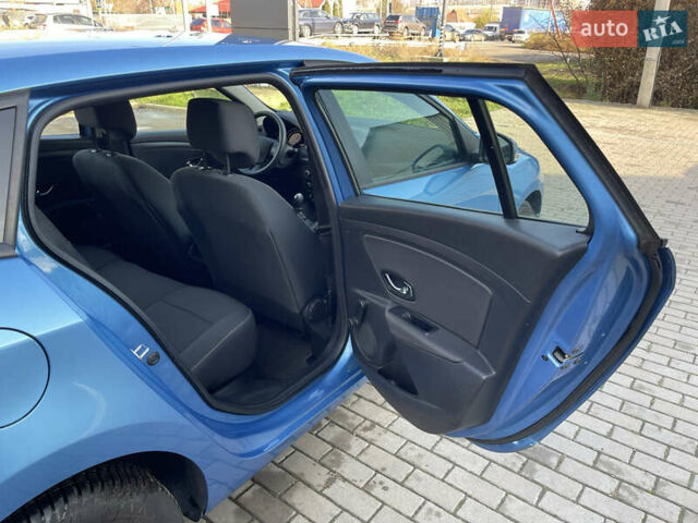 Синій Рено Меган, об'ємом двигуна 1.6 л та пробігом 207 тис. км за 8700 $, фото 31 на Automoto.ua