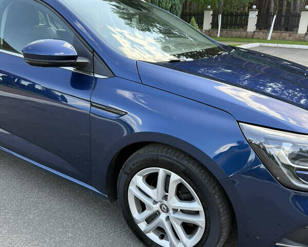 Рено Меган 2016 в Киеве на Automoto.ua Синий Рено Меган, объемом двигателя 1.46 л и пробегом 136 тыс. км за 14600 $, фото 10 на Automoto.ua