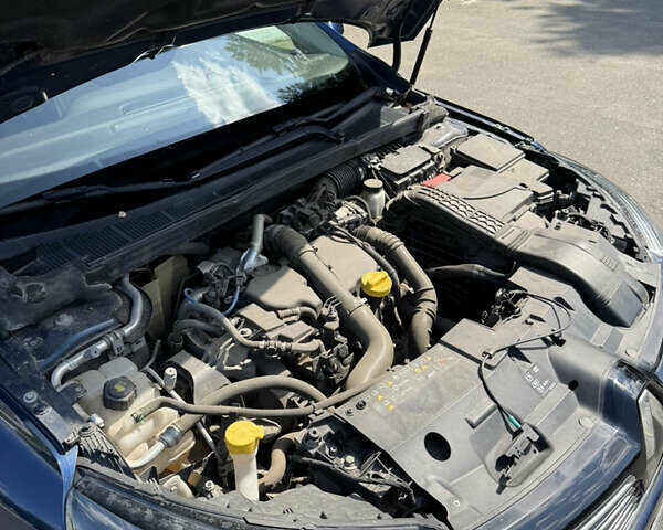 Рено Меган 2016 в Киеве на Automoto.ua Синий Рено Меган, объемом двигателя 1.46 л и пробегом 136 тыс. км за 14600 $, фото 47 на Automoto.ua