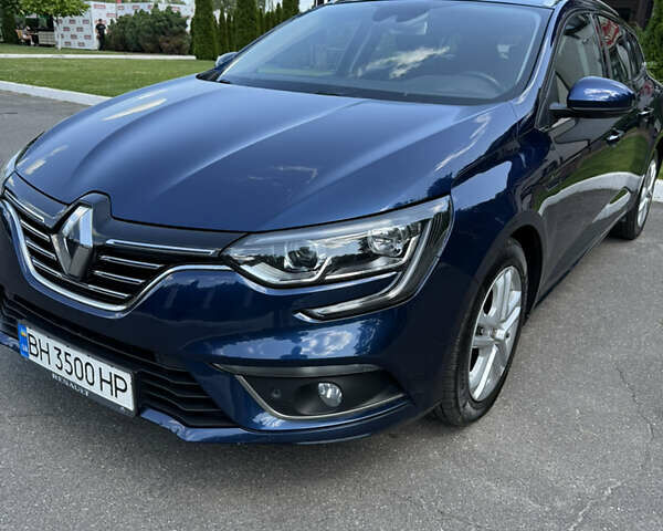 Рено Меган 2016 в Киеве на Automoto.ua Синий Рено Меган, объемом двигателя 1.46 л и пробегом 136 тыс. км за 14600 $, фото 3 на Automoto.ua