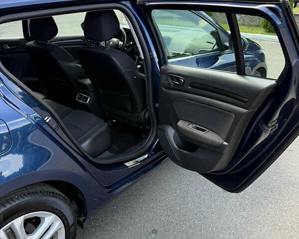 Рено Меган 2016 в Киеве на Automoto.ua Синий Рено Меган, объемом двигателя 1.46 л и пробегом 136 тыс. км за 14600 $, фото 34 на Automoto.ua