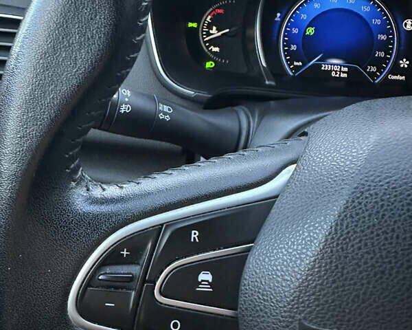 Синий Рено Меган, объемом двигателя 1.5 л и пробегом 230 тыс. км за 12100 $, фото 22 на Automoto.ua