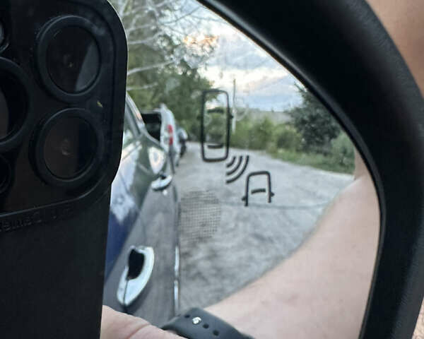 Синий Рено Меган, объемом двигателя 1.5 л и пробегом 230 тыс. км за 12100 $, фото 20 на Automoto.ua