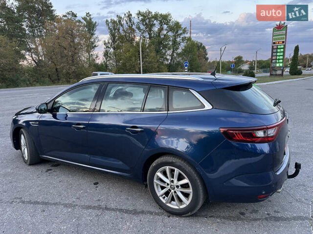 Синий Рено Меган, объемом двигателя 1.5 л и пробегом 230 тыс. км за 12100 $, фото 5 на Automoto.ua