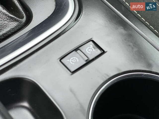 Синій Рено Меган, об'ємом двигуна 1.46 л та пробігом 230 тис. км за 11500 $, фото 33 на Automoto.ua