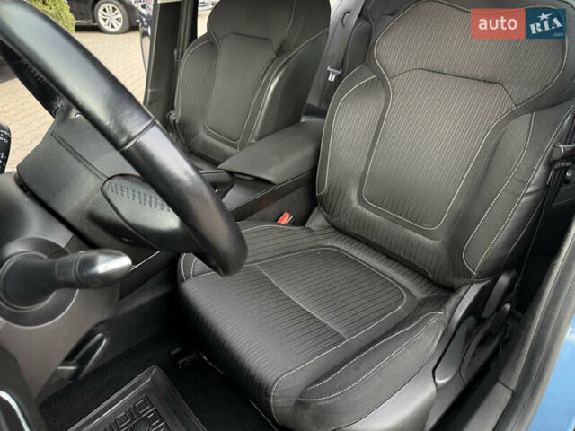 Синий Рено Меган, объемом двигателя 1.5 л и пробегом 134 тыс. км за 11500 $, фото 9 на Automoto.ua