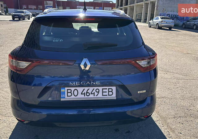 Синий Рено Меган, объемом двигателя 1.46 л и пробегом 223 тыс. км за 12200 $, фото 4 на Automoto.ua
