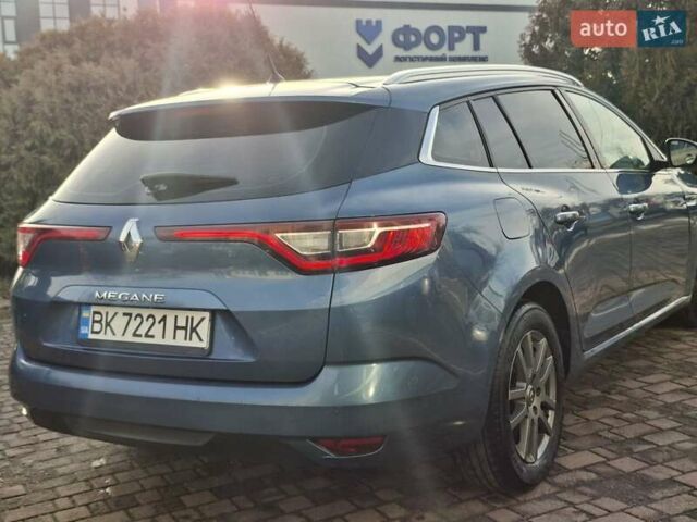 Синий Рено Меган, объемом двигателя 1.46 л и пробегом 232 тыс. км за 11300 $, фото 2 на Automoto.ua