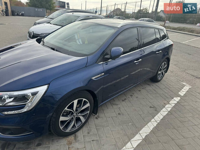 Синій Рено Меган, об'ємом двигуна 1.46 л та пробігом 247 тис. км за 14000 $, фото 3 на Automoto.ua