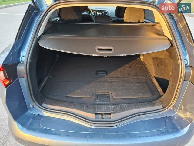 Синий Рено Меган, объемом двигателя 1.46 л и пробегом 232 тыс. км за 11490 $, фото 8 на Automoto.ua