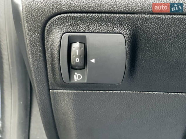 Синій Рено Меган, об'ємом двигуна 1.46 л та пробігом 230 тис. км за 11500 $, фото 23 на Automoto.ua