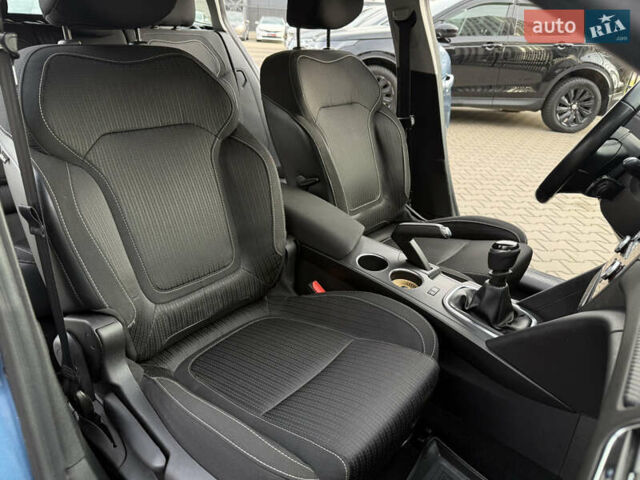 Синий Рено Меган, объемом двигателя 1.5 л и пробегом 134 тыс. км за 11500 $, фото 12 на Automoto.ua