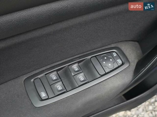 Синій Рено Меган, об'ємом двигуна 1.5 л та пробігом 224 тис. км за 11399 $, фото 23 на Automoto.ua