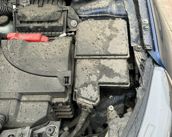 Синій Рено Меган, об'ємом двигуна 1.46 л та пробігом 205 тис. км за 11850 $, фото 42 на Automoto.ua