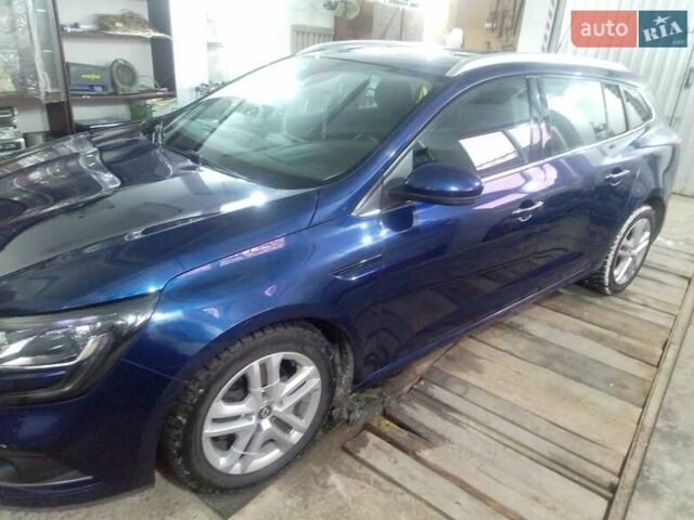 Синій Рено Меган, об'ємом двигуна 1.46 л та пробігом 220 тис. км за 12800 $, фото 3 на Automoto.ua