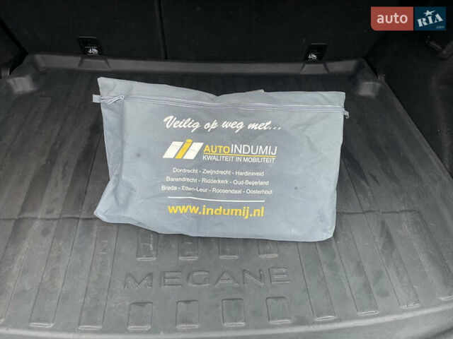 Синий Рено Меган, объемом двигателя 1.5 л и пробегом 198 тыс. км за 14999 $, фото 66 на Automoto.ua