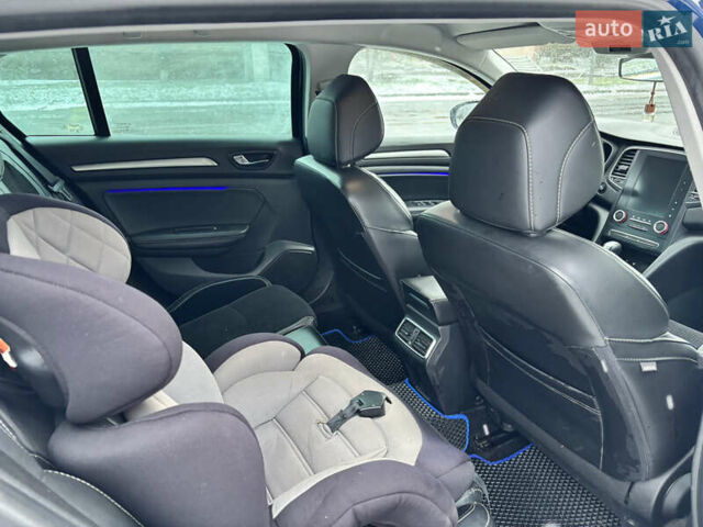 Синий Рено Меган, объемом двигателя 1.46 л и пробегом 238 тыс. км за 12700 $, фото 6 на Automoto.ua