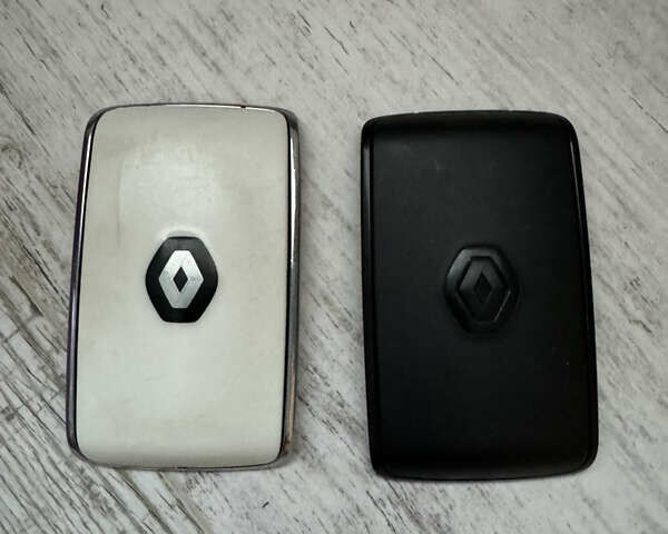 Синій Рено Меган, об'ємом двигуна 1.46 л та пробігом 205 тис. км за 11850 $, фото 51 на Automoto.ua