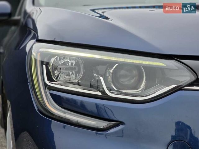 Синій Рено Меган, об'ємом двигуна 1.5 л та пробігом 224 тис. км за 11399 $, фото 11 на Automoto.ua