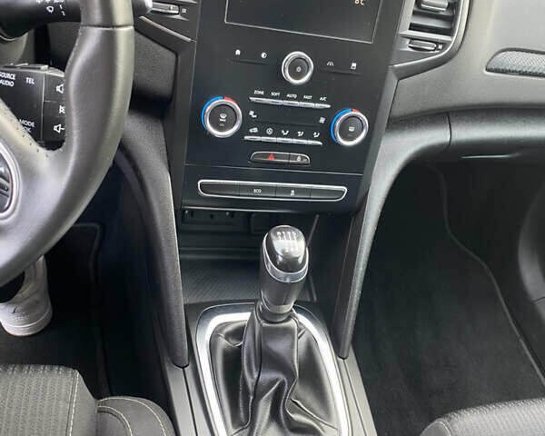 Синій Рено Меган, об'ємом двигуна 1.5 л та пробігом 179 тис. км за 12998 $, фото 15 на Automoto.ua