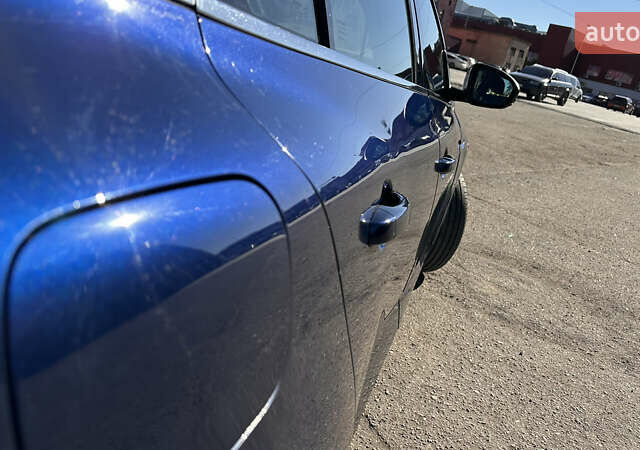 Синий Рено Меган, объемом двигателя 1.46 л и пробегом 223 тыс. км за 12200 $, фото 5 на Automoto.ua