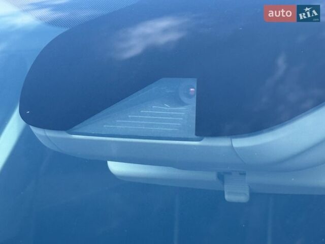 Синій Рено Меган, об'ємом двигуна 1.6 л та пробігом 176 тис. км за 13999 $, фото 12 на Automoto.ua