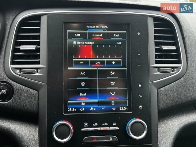 Синий Рено Меган, объемом двигателя 1.46 л и пробегом 180 тыс. км за 14508 $, фото 27 на Automoto.ua