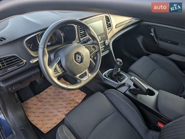 Синий Рено Меган, объемом двигателя 0 л и пробегом 179 тыс. км за 12450 $, фото 25 на Automoto.ua