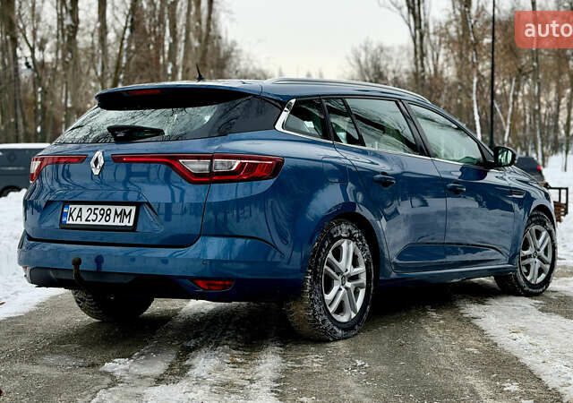 Синий Рено Меган, объемом двигателя 1.5 л и пробегом 281 тыс. км за 10300 $, фото 1 на Automoto.ua