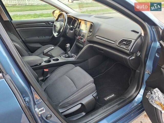 Синий Рено Меган, объемом двигателя 1.46 л и пробегом 232 тыс. км за 11490 $, фото 13 на Automoto.ua