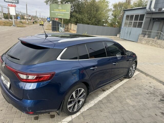 Синий Рено Меган, объемом двигателя 1.5 л и пробегом 252 тыс. км за 13100 $, фото 2 на Automoto.ua