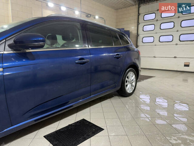 Синій Рено Меган, об'ємом двигуна 1.5 л та пробігом 10 тис. км за 14000 $, фото 5 на Automoto.ua