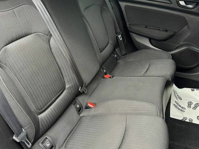 Синий Рено Меган, объемом двигателя 1.5 л и пробегом 276 тыс. км за 11900 $, фото 5 на Automoto.ua