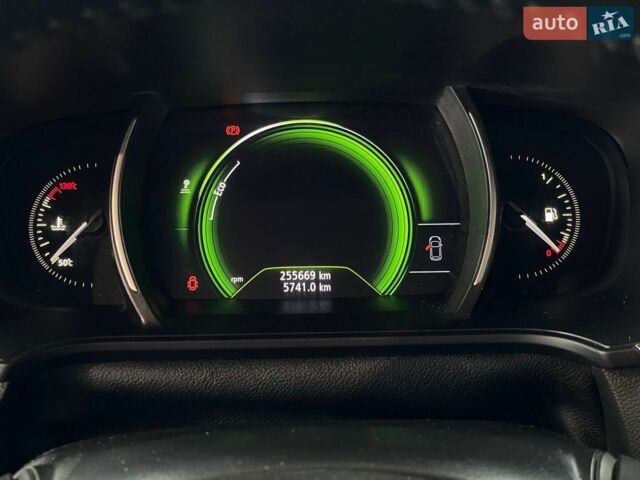 Синій Рено Меган, об'ємом двигуна 1.46 л та пробігом 255 тис. км за 10999 $, фото 8 на Automoto.ua