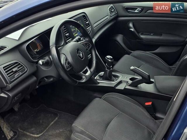 Синій Рено Меган, об'ємом двигуна 1.5 л та пробігом 224 тис. км за 11399 $, фото 54 на Automoto.ua