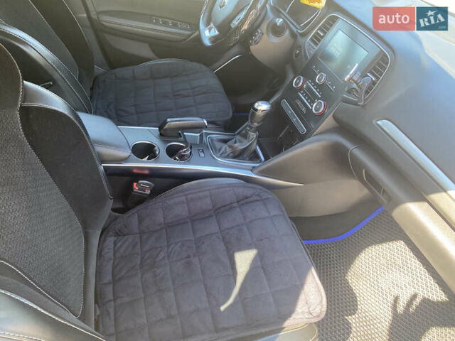 Синий Рено Меган, объемом двигателя 1.46 л и пробегом 213 тыс. км за 12200 $, фото 14 на Automoto.ua